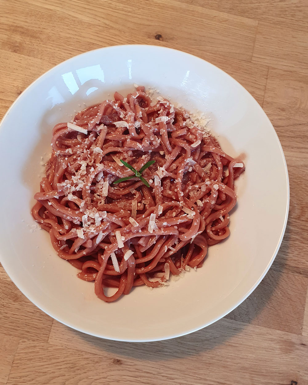Einfaches Pasta Rezept für betrunkene Spaghetti mit Rotwein