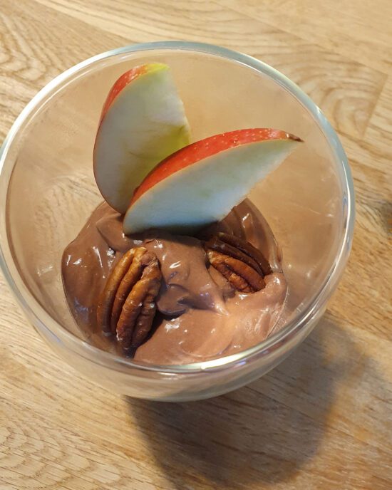Einfaches Rezept für veganes Schokoladenmousse mit Seidentofu