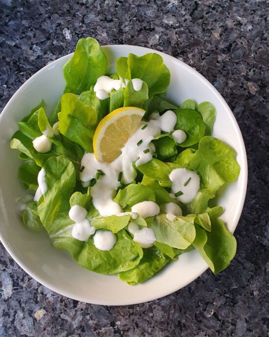 Salatdressing Rezept: Zitronen Sahne Dressing