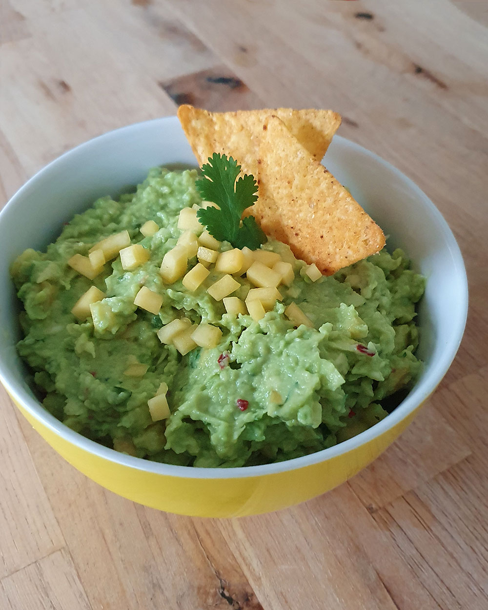 Dip Rezept für Tortilla Chips "Mango Guacamole"