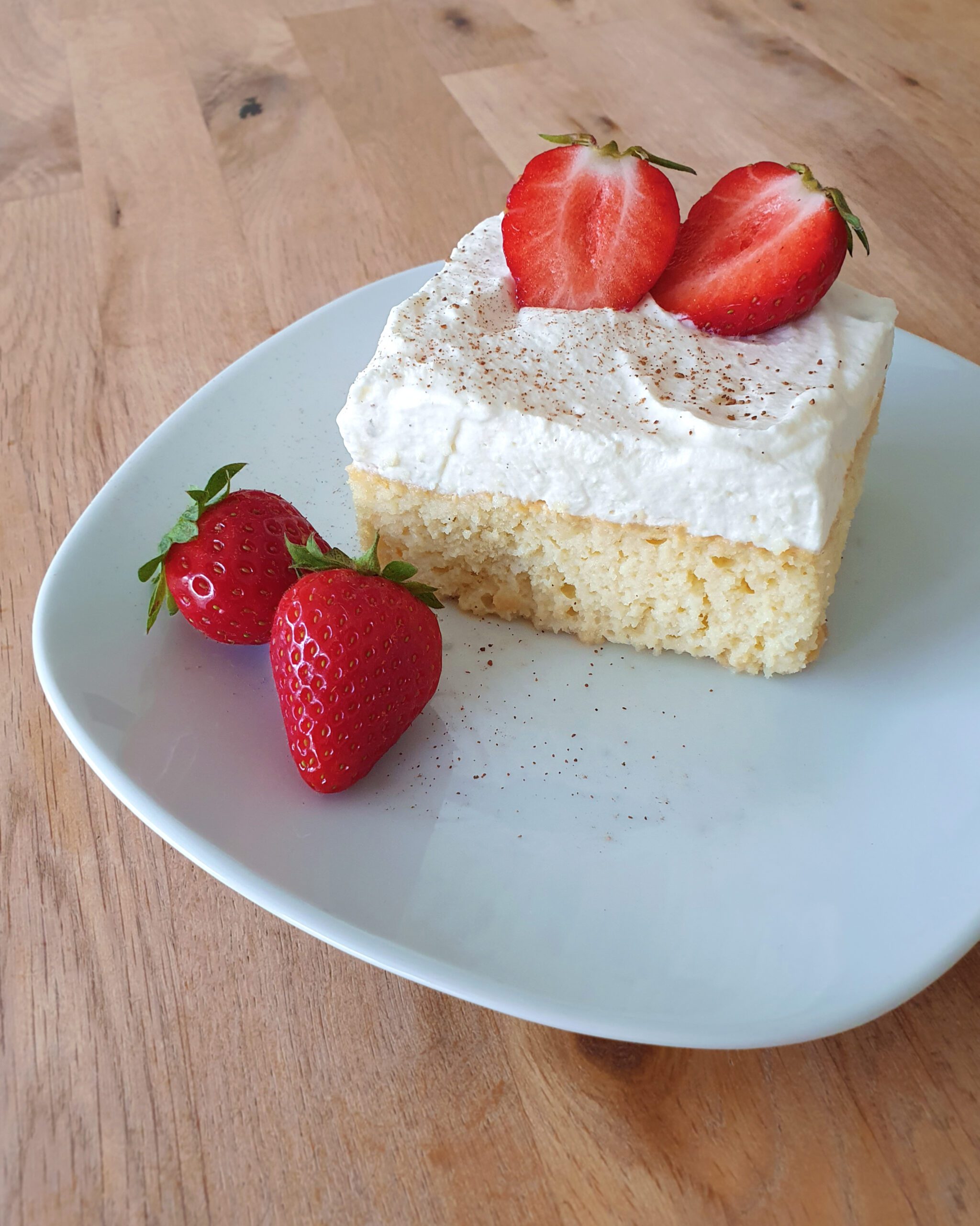 Tres Leches Kuchen Rezept aus Lateinamerika mit drei Milchsorten