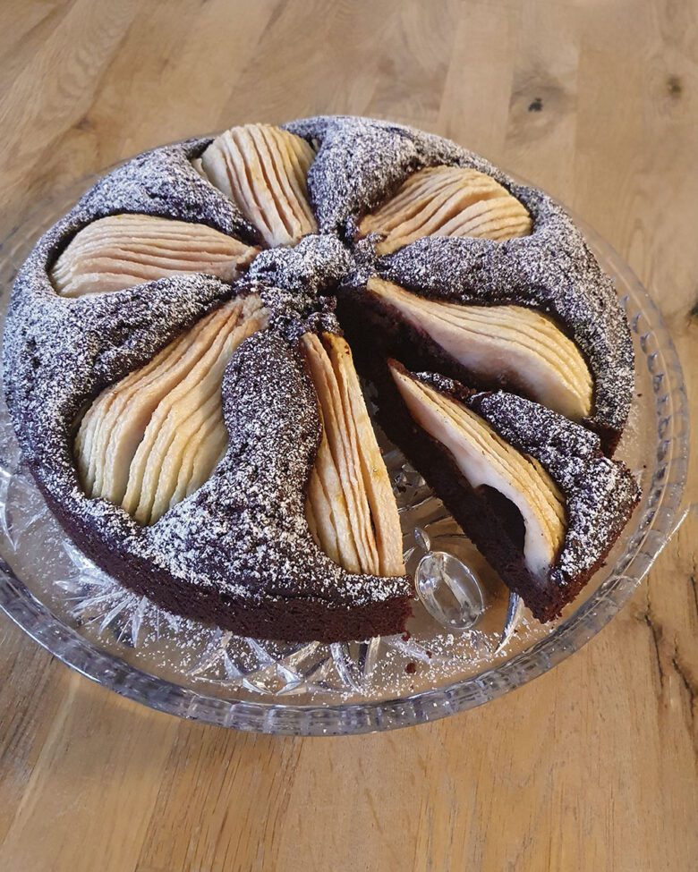 Versunkener Birnenkuchen: Ein einfaches, aber raffiniertes Rezept