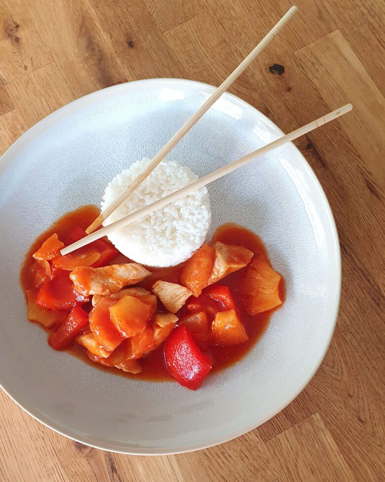 Chinesisches Hähnchen süss-sauer mit Paprika, Zwiebel &amp; Ananas